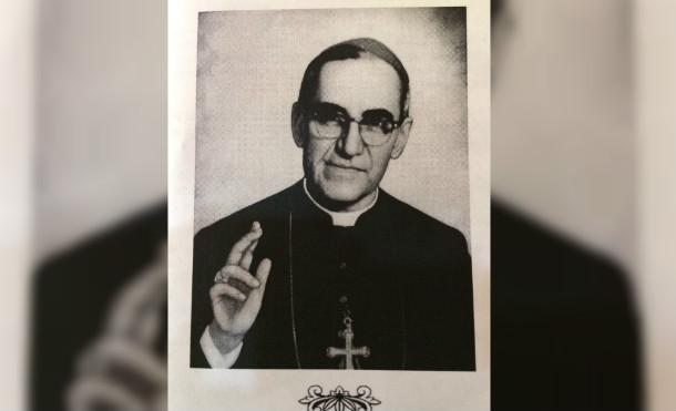 embajada romero12