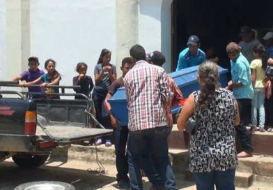 Dan último adiós a persona fallecida por impacto de un rayo