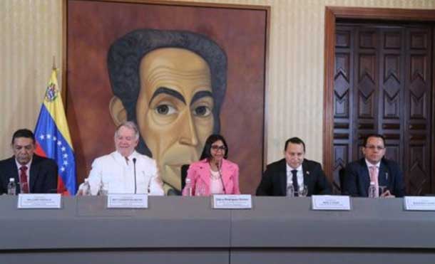 "El pueblo de Venezuela está celebrando la noticia de la salida de la OEA": canciller