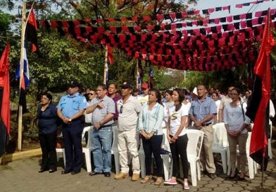 León conmemora quinto aniversario de partida física de Tomás