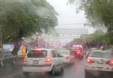 Compañera destaca lluvias y fuerte oleaje