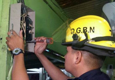 Realizan inspección eléctrica y el buen uso de gas licuado en Mercado Candelaria Con el propósito de resguardar la seguridad de los comerciantes y compradores