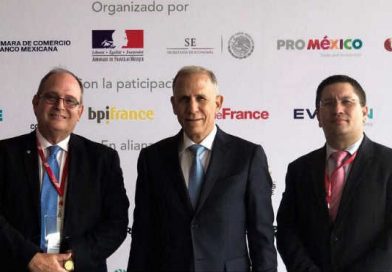El Delegado Presidencial para las Inversiones, General Álvaro Baltodano, el Director Ejecutivo de PRONicaragua, Carlos Zarruk y el Director de la Cámara de Comercio Franco-Nicaragüense y Gerente Propietario del Hotel Holiday Inn