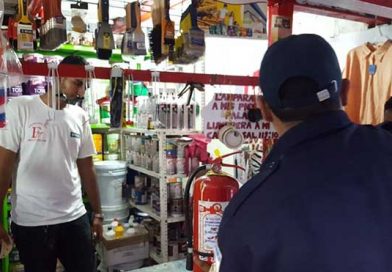 Bomberos realizan inspección de rutina en el mercado Oriental