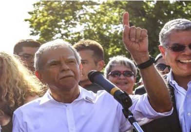 Presidente Raúl Castro envía mensaje a Óscar López Rivera