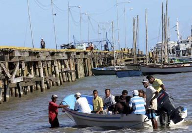 Rescatan embarcación en el Caribe Norte