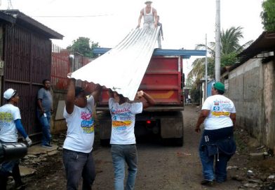 ALMA entrega viviendas solidarias a familias afectadas por lluvias