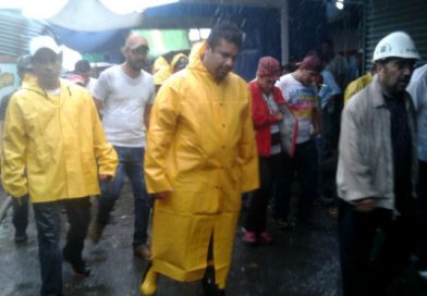 Alcaldía realiza trabajos de limpieza en zona afectada por incendio en el Oriental