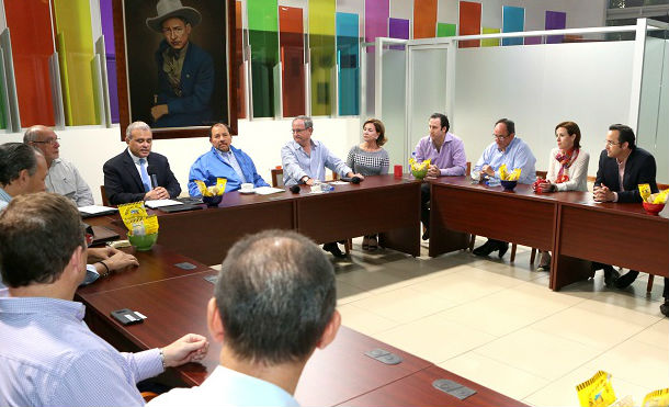 Daniel se reúne con directivos del Grupo Regional Lafise