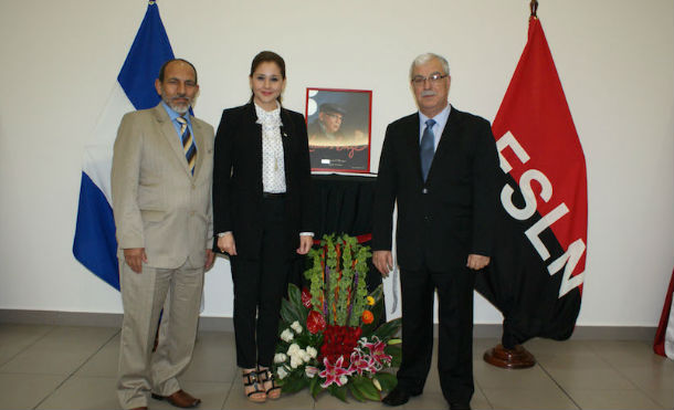 Embajada de Nicaragua en Ecuador rinde homenaje al Comandante Tomás Borge