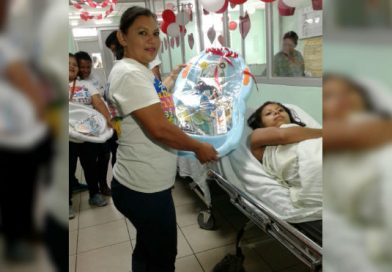 Matagalpa: Gobierno municipal y juventud sandinista entregan regalos a las primeras madres
