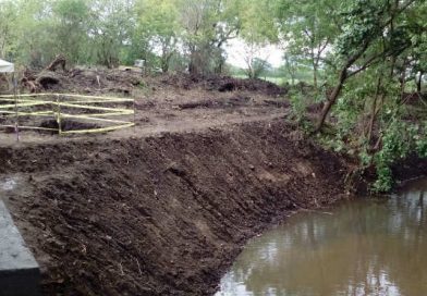 Gobierno entrega avances de micropresa "Santa Lucía" a productores de León