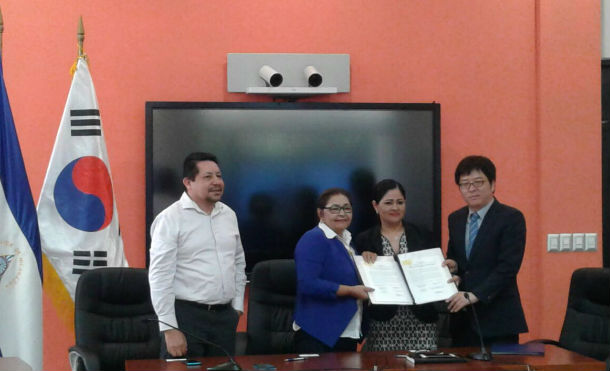 El Ministerio de Educación y el Ministerio de Relaciones Exteriores, firmaron junto a la agencia de cooperación internacional de Corea Koica