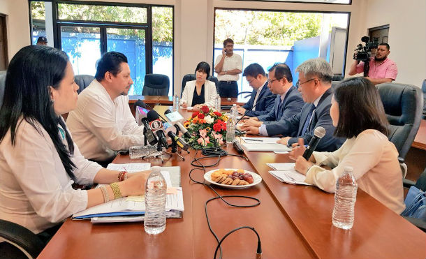 Vicepresidente de KOICA sostiene encuentro con autoridades del MINED
