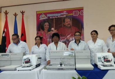 MINSA entrega modernos equipos para agilizar resultados de Biopsias en Hospitales del país
