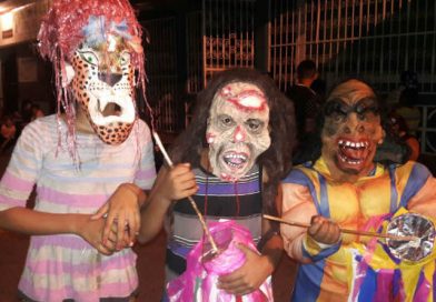 San Pascual Bailón de los niños recorre las calles del Barrio Guadalupe en Chinandega