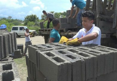 Ocotal: 50 familias reciben materiales para construcción de letrinas