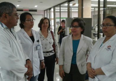 Asesora de la OPS visita Hospital la Mascota