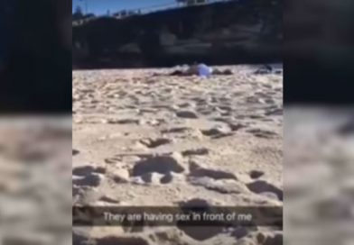 Captan a pareja teniendo sexo intenso en la playa