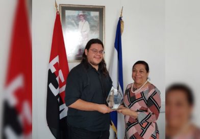 Profesor Paul Edward Montgomery, reconocido “OrgulloDeMiPaís” por la Embajada de Nicaragua en Londres