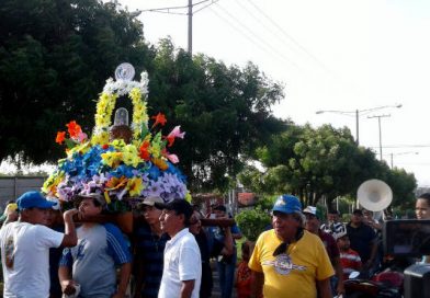 Reciben a Santo Domingo de Guzmán en el barrio Hialeah