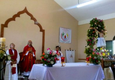 Con fervor y piedad masatepinos exaltan al señor de Veracruz