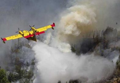 Desmienten caída de avión que combatía incendio en Portugal