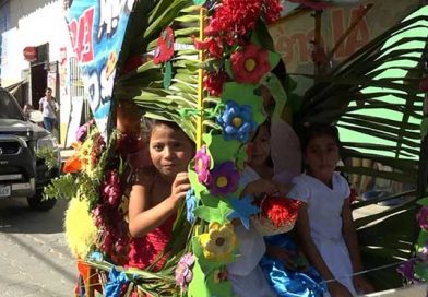 Con un desfile de carrosas celebran el día del Medio Ambiente en la ciudad de Ocotal
