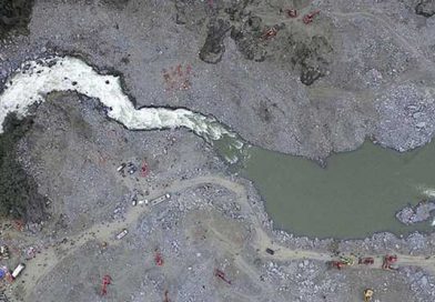 Se complica rescate de 93 desaparecidos en China