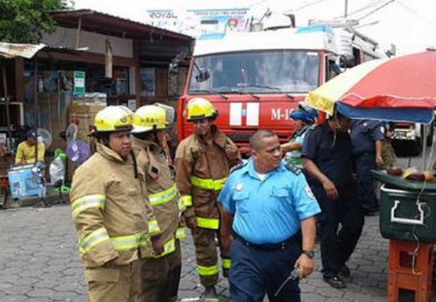 policia-nacional-bomberos-continuan-inspeccion-mercados-capitalinos