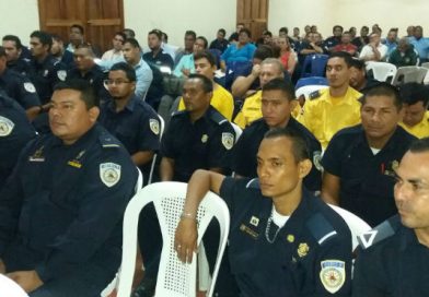 León: Bomberos Unificados planean disponer de un "bombero familiar