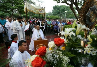 Iglesia Católica celebra misa de Corpus Christi
