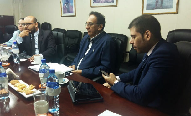 Presentan oportunidades de inversión en APP a empresa francesa de prestigio internacional