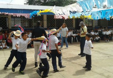 Celebran con una alegre fiesta a los niños del Colegio Hispanidad