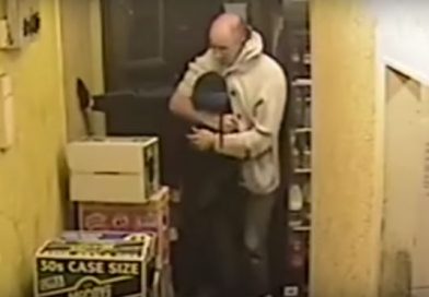 Un vendedor somete heroicamente a un ladrón que lo ataca 'sin piedad' con un cuchillo