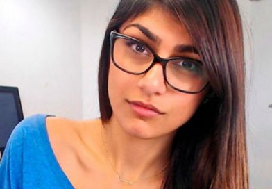 Mia Khalifa: ex actriz porno es otra sin maquillaje ni característicos lentes