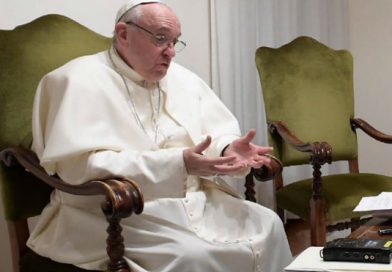 El Papa implora 'fuerza y paz' tras incendio en Londres