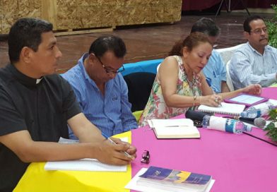 Familias reconocen avances del sector salud en Le&oacute;n