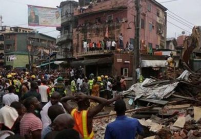 Ocho muertos por derrumbe de edificio en ciudad nigeriana