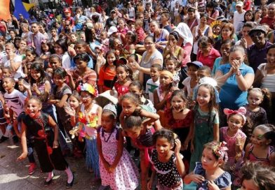 Venezuela: papeles blancos con tinta negra