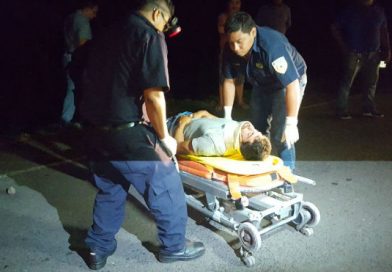 León: Sujeto en estado grave al ser impactado por una moto en Poneloya