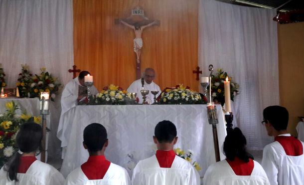 Cardenal Brenes consagra capilla Sor María Romero en Masatepe