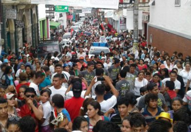 masiva participación de matagalpinos en la caminata por el día de la alegría
