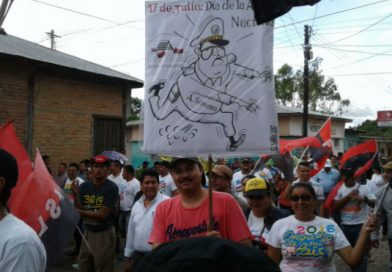 El pueblo somoteño celebra el día de la alegría con una colorida caminata