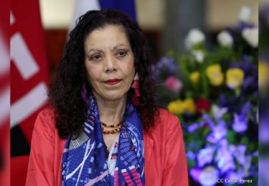 Presidente Daniel Ortega y Compañera Rosario delegan a Ministra de Mifamilia para solidarizar con familiares de pescadores desaparecidos