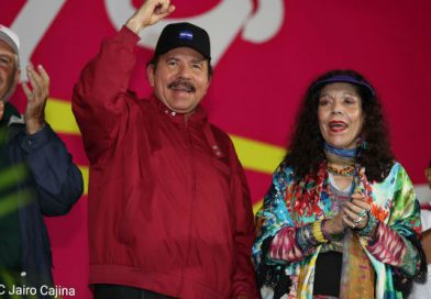 Comandante Daniel y Compañera Rosario clausuran conmemoración del Repliegue Táctico