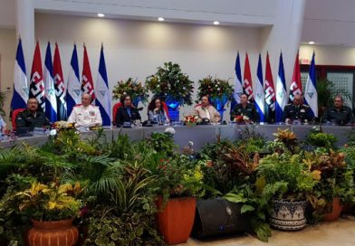 Comandante Daniel y Compañera Rosario presiden acto del 38 Aniversario de la Fuerza Aérea del Ejército de Nicaragua