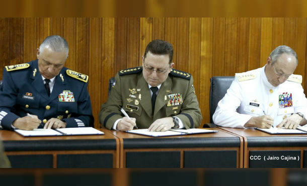 Ejército de Nicaragua firma memorándum de entendimiento con Fuerzas Armadas de México