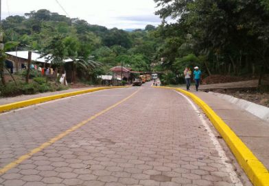 Gobierno inaugura tramo de carretera Rancho Rojo - Villa Revolución en Camoapa