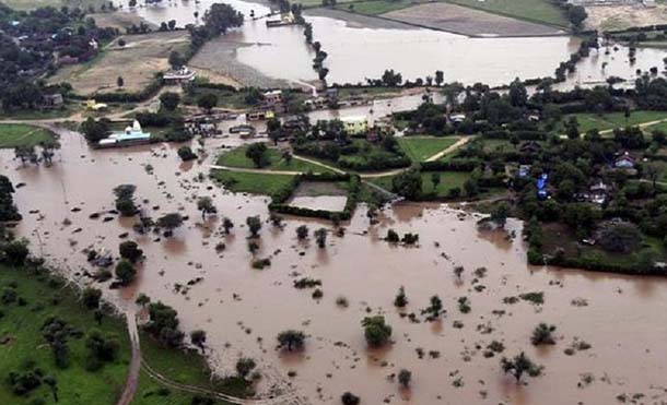 Se elevan a 224 los muertos en la India por inundaciones